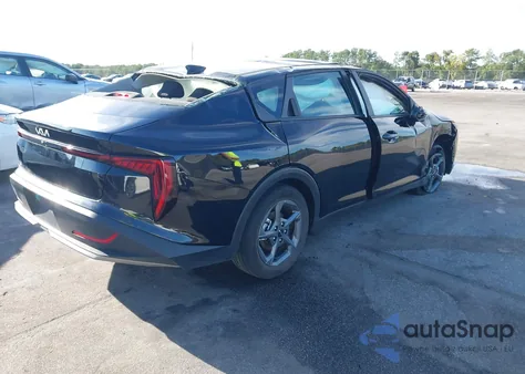 2025 Kia K4 Lxs from USA, damaged, VIN 3KPFT4DE8SE093701